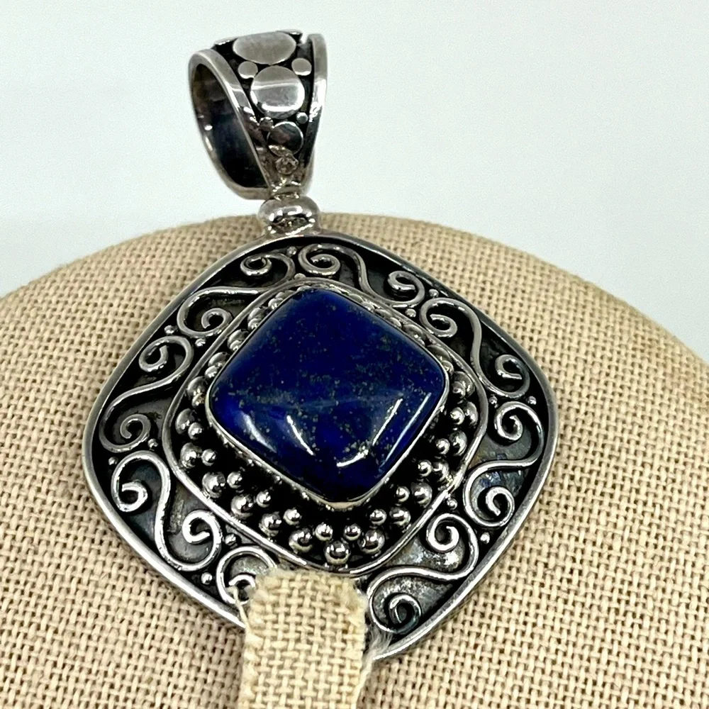 Vintage Sterling Silver 925 Lapis Pendant with Jawan Filigree Design, Indonesia